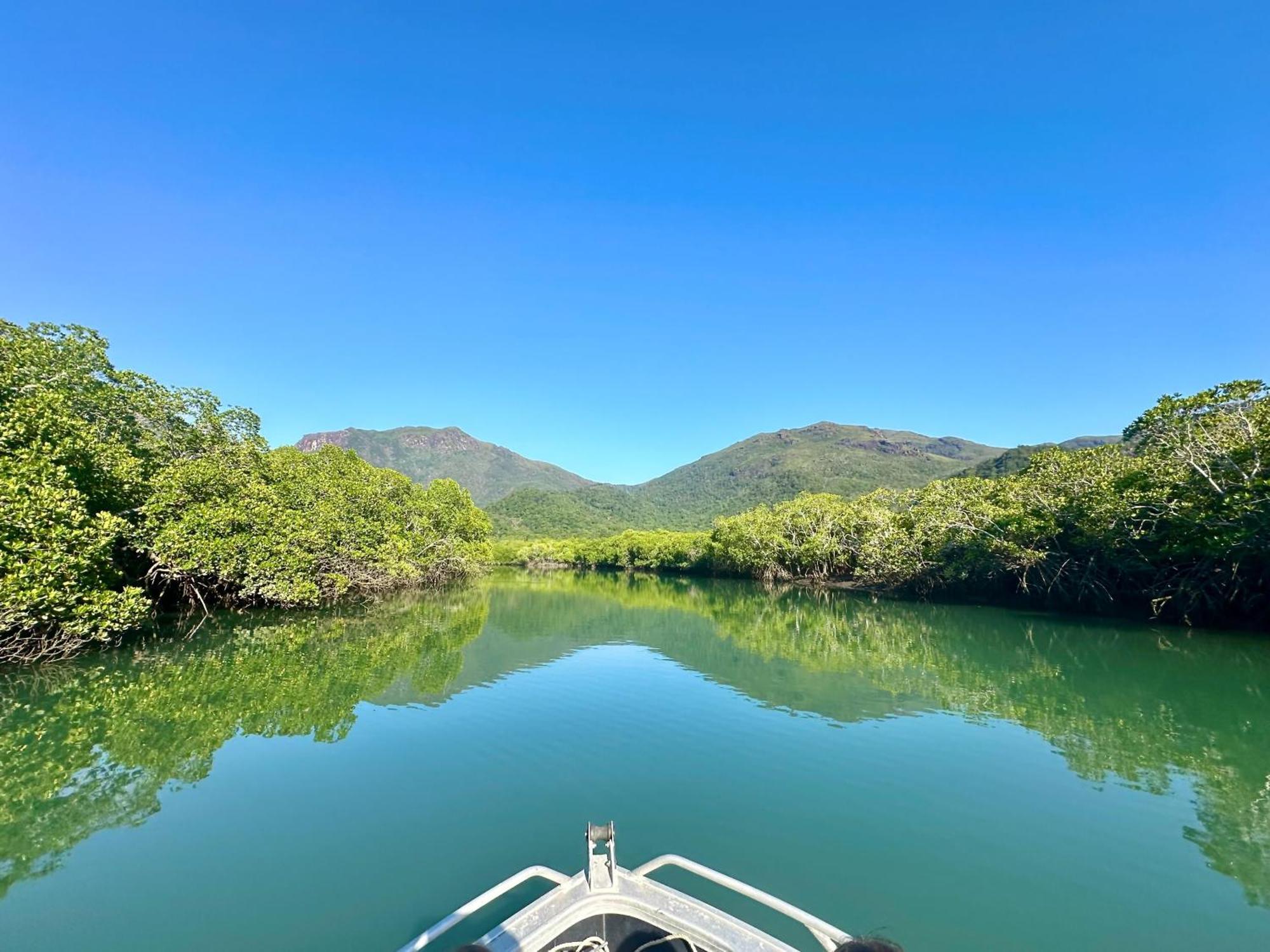 Hinchinbrook Resorts Management Pty Ltd Lucinda Exteriör bild